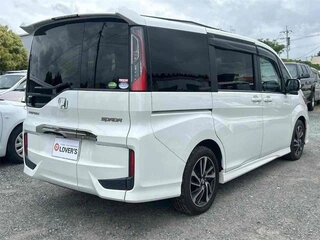 2018 Honda Stepwgn Spada V Рестайлинг, белый, 1850000 рублей, вид 4