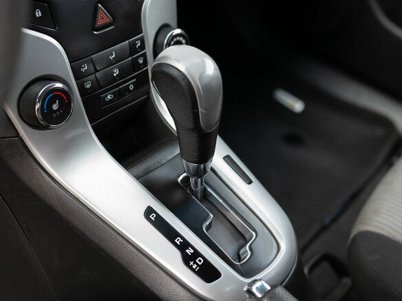 2014 Chevrolet Cruze I Рестайлинг, серый - вид 13