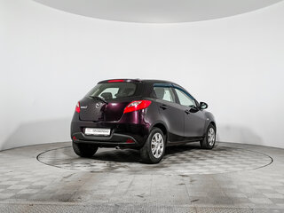 2012 Mazda 2 II Рестайлинг (DE2), красный, 520000 рублей, вид 5