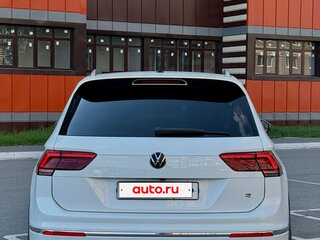 2019 Volkswagen Tiguan II, белый, 3800000 рублей, вид 3