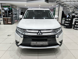 2016 Mitsubishi Outlander III Рестайлинг 2, белый, 2250000 рублей, вид 2
