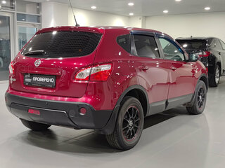 2011 Nissan Qashqai I Рестайлинг, красный, 1100000 рублей, вид 5