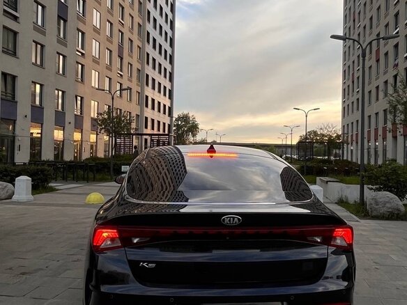 2021 Kia K5 III, синий, 2290000 рублей - вид 9