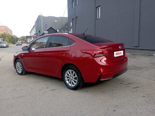 2018 Hyundai Solaris II, красный, 1400000 рублей, вид 5