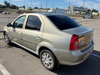 2010 Renault Logan I Рестайлинг, бежевый, 370000 рублей, вид 4