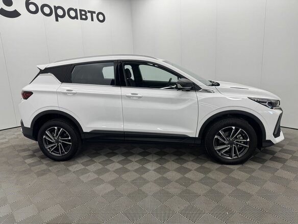 2024 Geely Coolray I Рестайлинг, белый, 2250000 рублей - вид 3