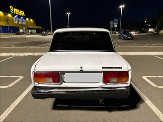 2006 Lada (ВАЗ) 2105, белый, 160000 рублей, вид 4