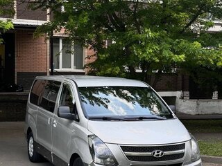 2010 Hyundai Grand Starex I, серый, 990000 рублей, вид 3
