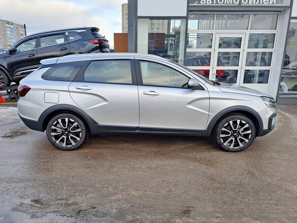 2026 Lada (ВАЗ) Vesta SW Cross I Рестайлинг (NG), серебристый, 2069000 рублей - вид 4