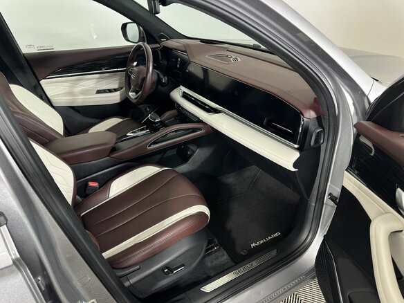 2023 Geely Monjaro I, серый, 2550000 рублей - вид 13
