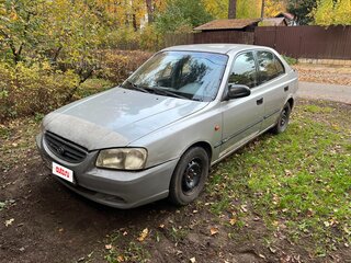 2000 Hyundai Accent II, серебристый, 130000 рублей, вид 1