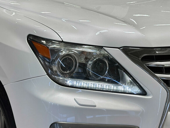 2012 Lexus LX 570 III Рестайлинг, белый, 4190000 рублей - вид 3