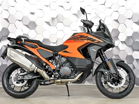 2024 KTM 1290 Super Adventure S, оранжевый, 1899000 рублей, вид 3
