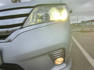 2012 Nissan Serena IV (C26), серебристый, 1320000 рублей, вид 4