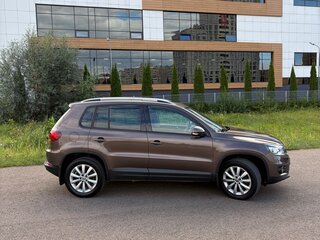 2016 Volkswagen Tiguan I Рестайлинг, коричневый, 1870000 рублей, вид 2