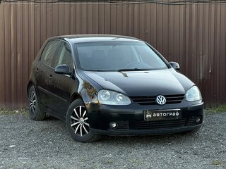 2004 Volkswagen Golf V, чёрный, 479777 рублей, вид 3