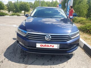 2017 Volkswagen Passat B8, синий, 1900000 рублей, вид 3