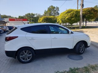 2015 Hyundai ix35 I Рестайлинг, белый, 1500000 рублей, вид 2