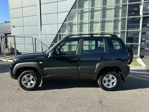 2026 Lada (ВАЗ) Niva Travel I Рестайлинг, зелёный, 1602000 рублей - вид 1