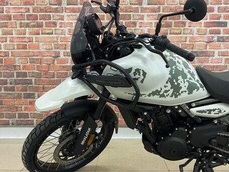 2025 Royal Enfield Himalayan, чёрный, 610000 рублей, вид 4
