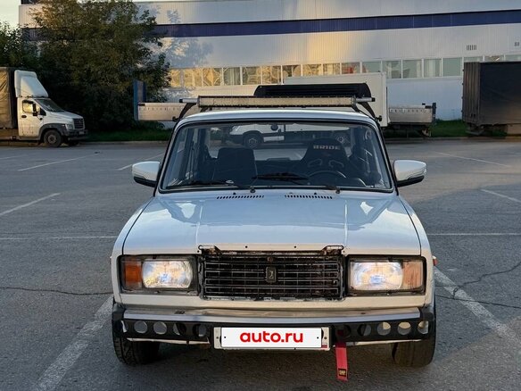 2003 Lada (ВАЗ) 2107, белый, 155000 рублей - вид 5