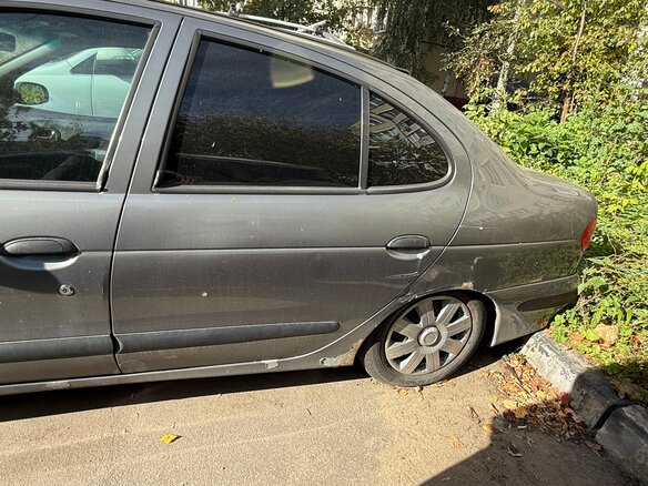2002 Renault Megane I Рестайлинг, серый, 220000 рублей - вид 16