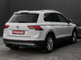 2018 Volkswagen Tiguan II, белый, 1800000 рублей, вид 4