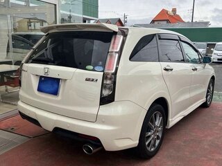 2014 Honda Stream II Рестайлинг, белый, 1050000 рублей, вид 5