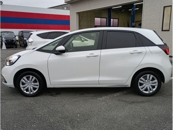2024 Honda Fit IV Рестайлинг, белый, 1100014 рублей - вид 6