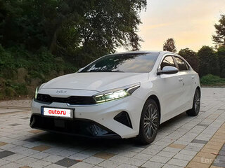 2022 Kia K3 II Рестайлинг, белый, 1810000 рублей, вид 1
