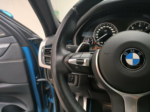 2018 BMW X6 30d II (F16), голубой, 4650000 рублей - вид 19