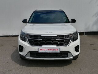 2023 Kia Seltos I Рестайлинг, белый, 1950000 рублей, вид 2