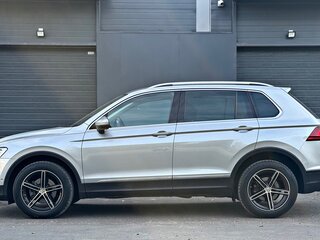 2020 Volkswagen Tiguan II, серый, 2450000 рублей, вид 2