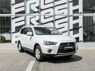 2010 Mitsubishi Outlander II Рестайлинг, белый, 1000000 рублей, вид 1