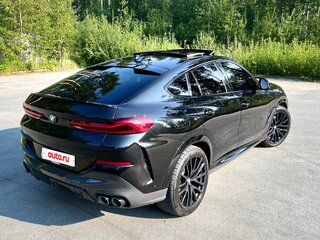 2021 BMW X6 40i III (G06), чёрный, 7000000 рублей, вид 3