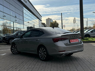 2020 Skoda Octavia IV (A8), коричневый, 2499000 рублей, вид 4