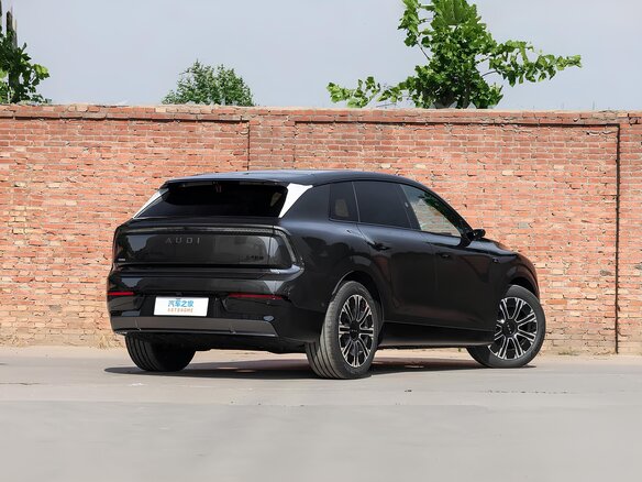 2026 Audi E7X, чёрный, 7399900 рублей - вид 5