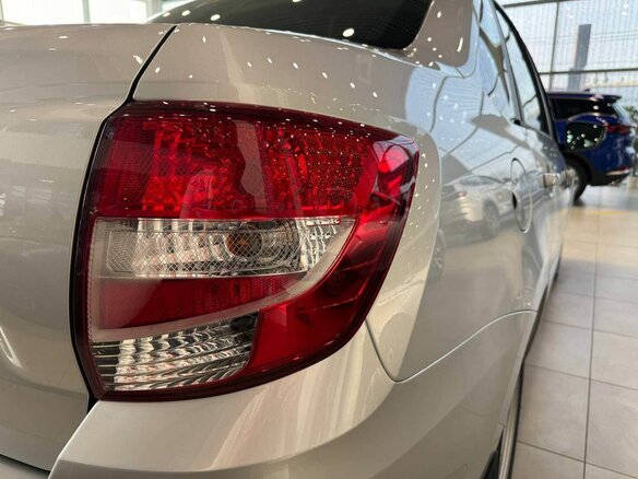 2026 Lada (ВАЗ) Granta I Рестайлинг, серебристый - вид 10