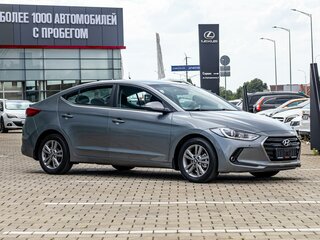 2017 Hyundai Elantra VI (AD), серый, 1435000 рублей, вид 3