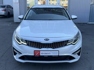 2019 Kia Optima IV Рестайлинг, белый, 1679000 рублей, вид 4