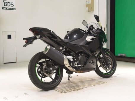 2020 Kawasaki Ninja 400, чёрный, 525000 рублей, вид 5