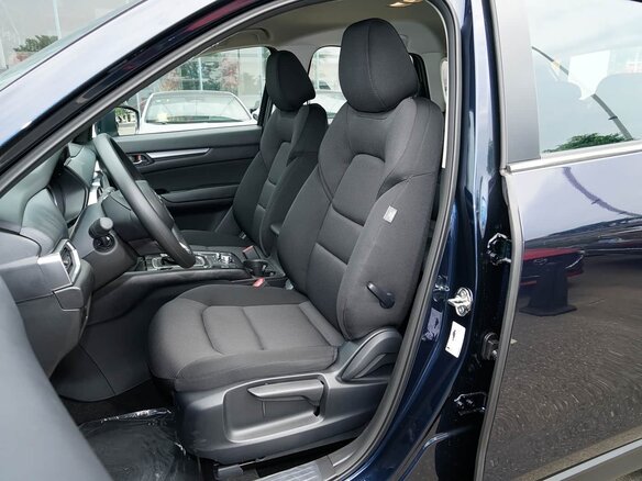 2026 Mazda CX-5 II Рестайлинг, синий, 2580000 рублей - вид 13