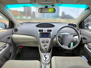 2010 Toyota Belta I, белый, 640000 рублей, вид 5