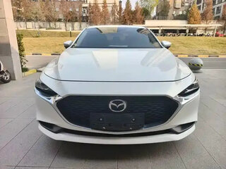 2021 Mazda 3 Axela IV (BP), белый, 1163000 рублей, вид 2