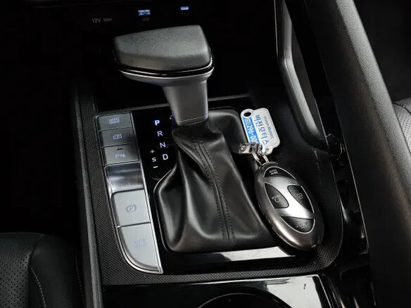 2025 Hyundai Avante VII Рестайлинг, серый, 1800000 рублей - вид 11