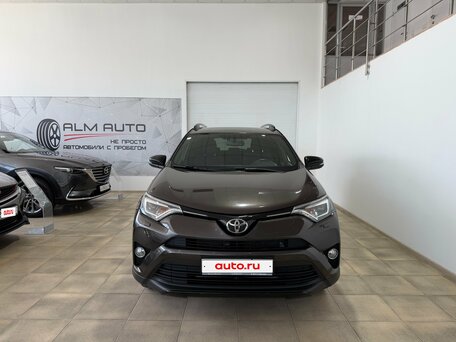 Toyota RAV4 IV (XA40) Рестайлинг