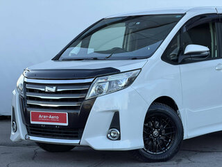 2017 Toyota Noah III (R80), белый, 1938000 рублей, вид 2