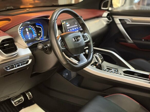 2022 Geely Coolray I, серебристый, 1450000 рублей - вид 10
