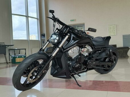 2004 Harley-Davidson V-Rod, чёрный, 1100000 рублей, вид 1