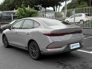 2026 BYD Qin Plus EV 510 I Рестайлинг, серый, 1820000 рублей, вид 4